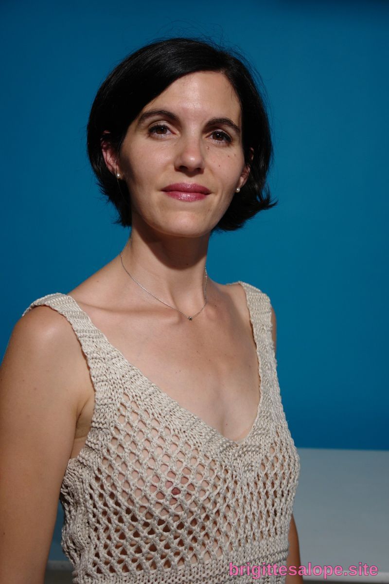 Portrait de femme (photo 547) — Brigitte la Salope