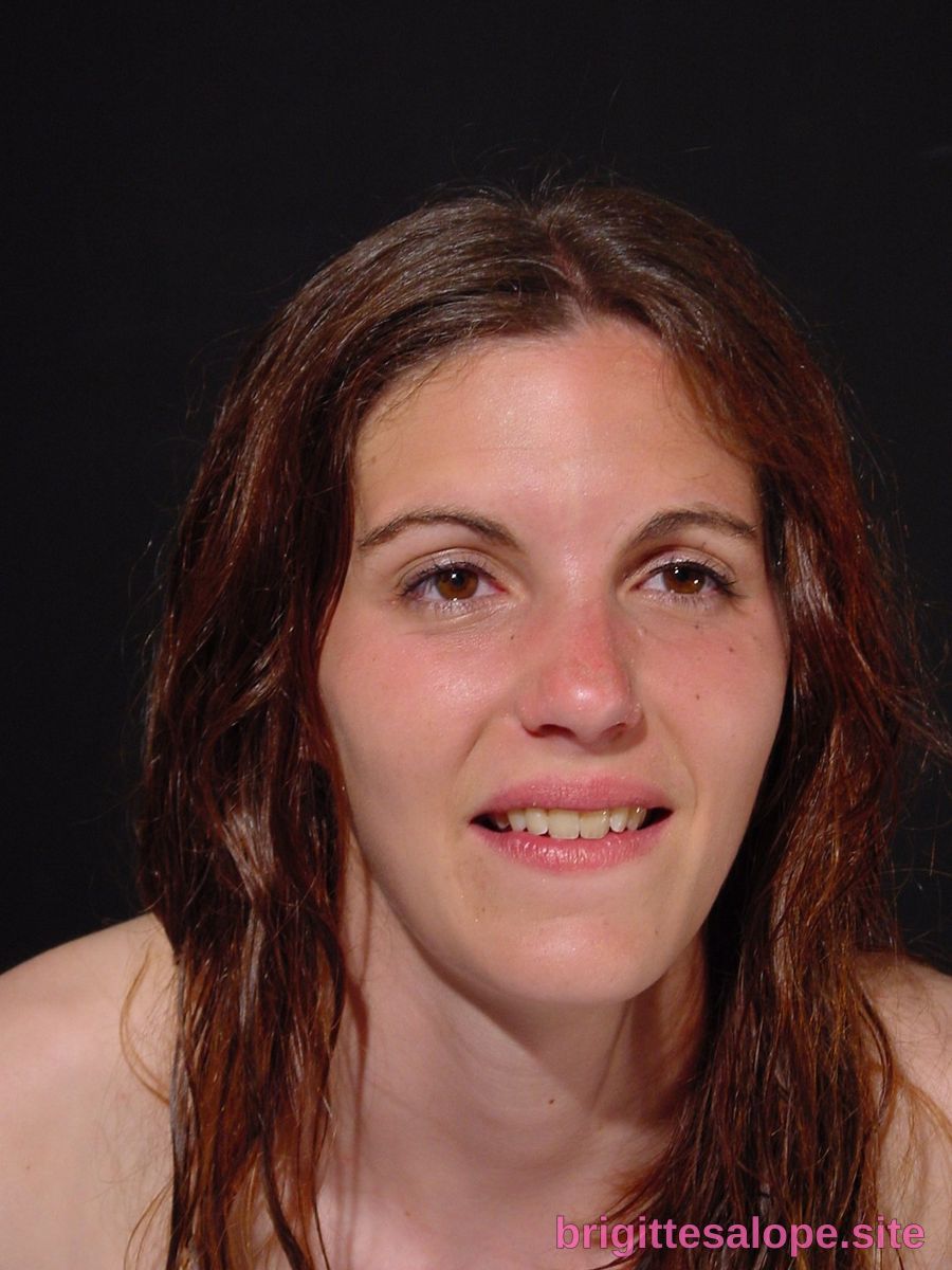 Portrait naturel (photo 1163) — Brigitte la Salope