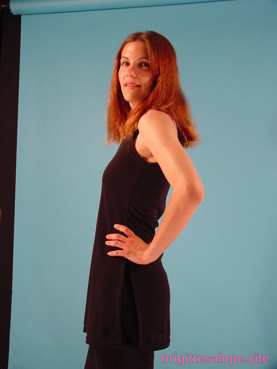 Portrait de femme (photo 1201) — Brigitte la Salope