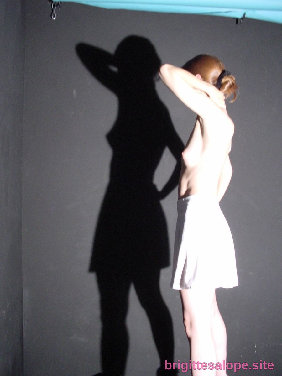 Ombre lumineuse — Brigitte la Salope