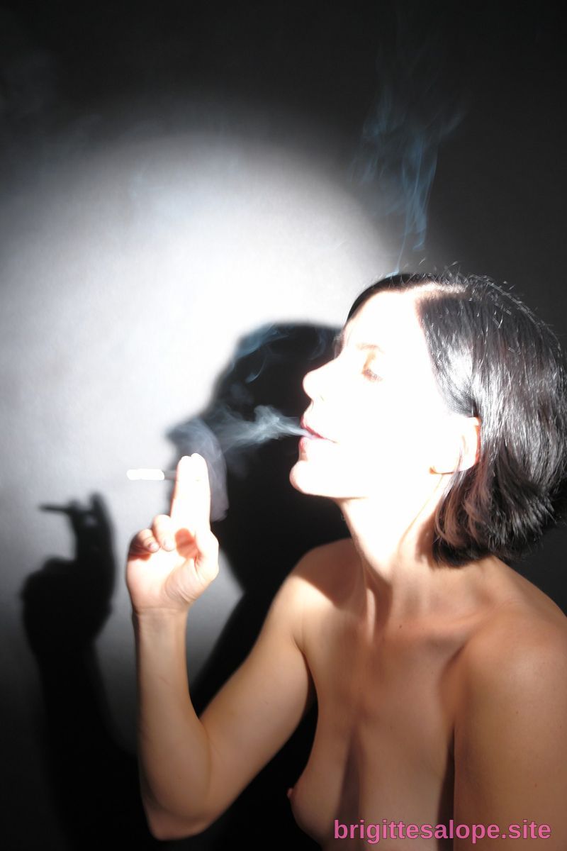 Éclairement Intense — Brigitte la Salope