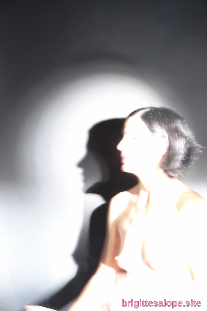 Silhouette lumineuse (photo 1543) — Brigitte la Salope