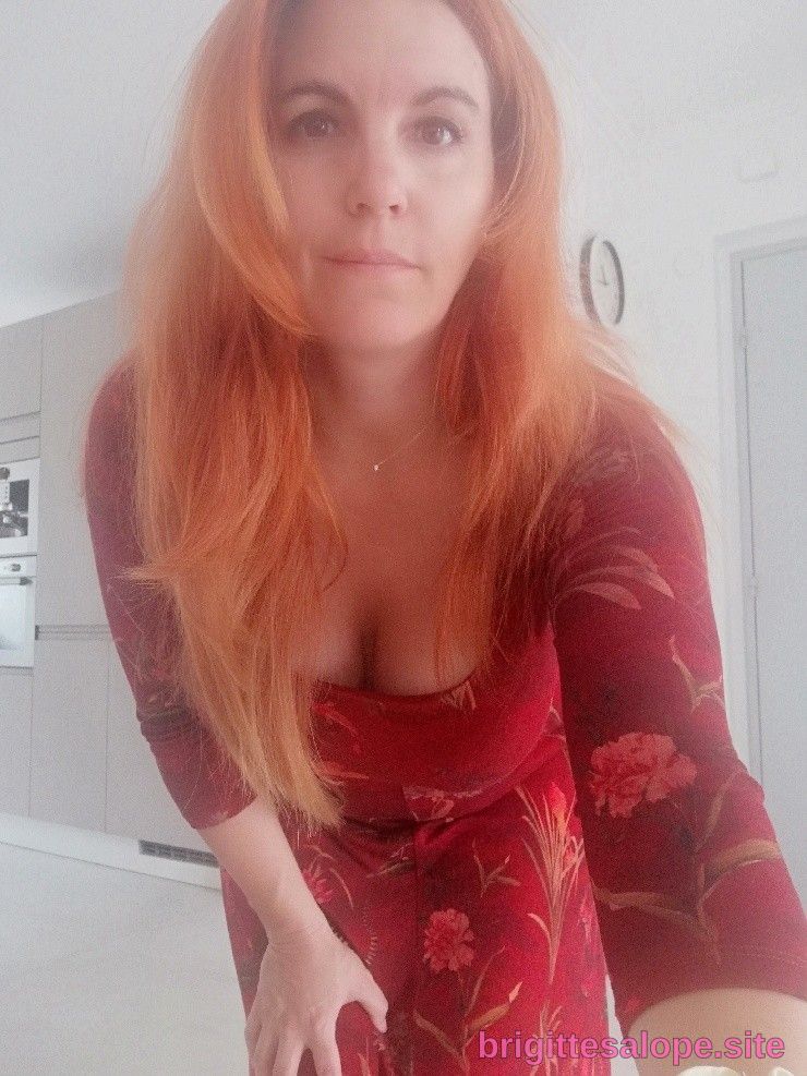 Femme aux cheveux roux — Brigitte la Salope