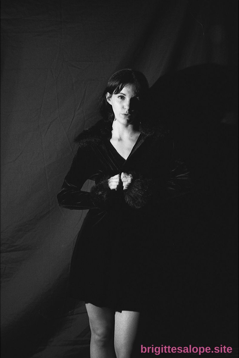 Portrait noir et blanc — Brigitte la Salope