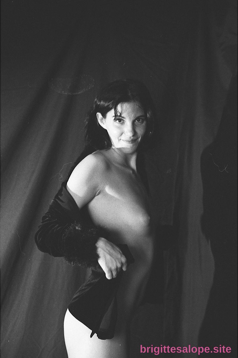 Portrait noir et blanc (photo 2369) — Brigitte la Salope