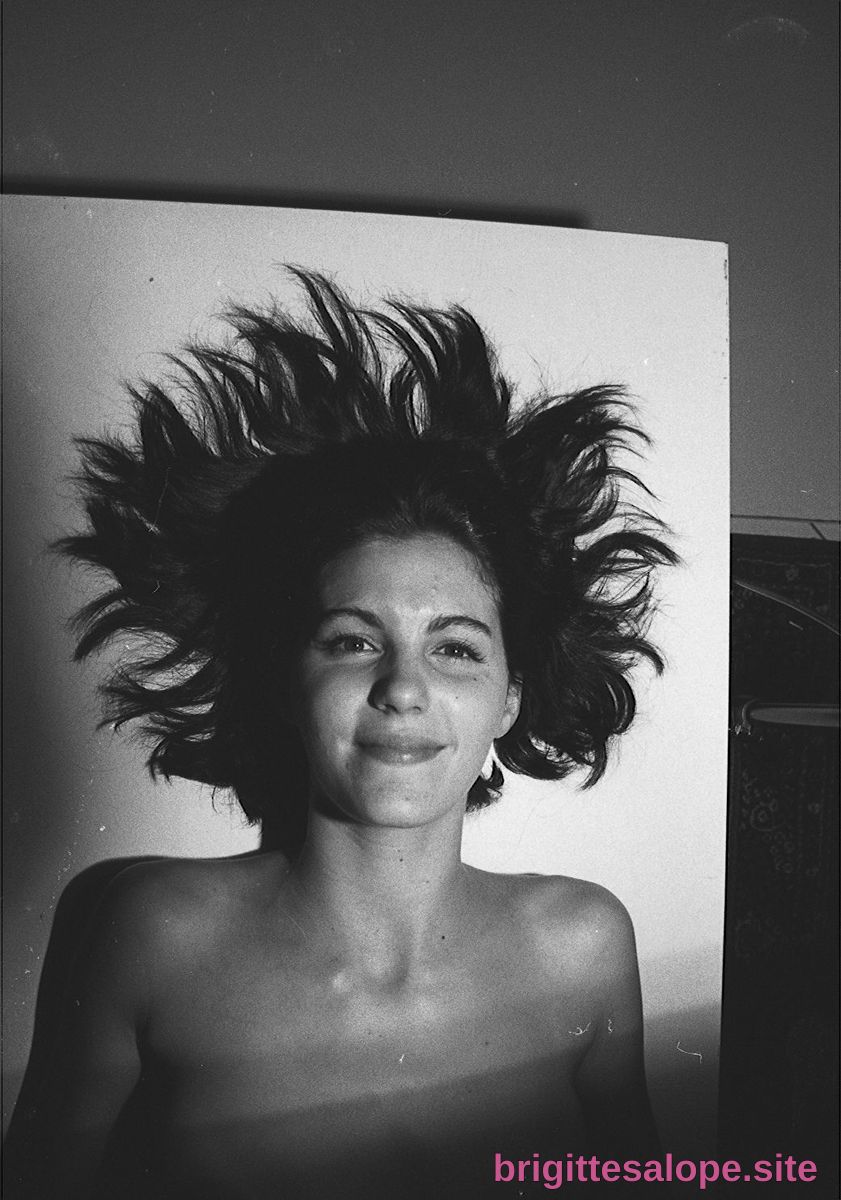 Portrait en noir et blanc (photo 2397) — Brigitte la Salope