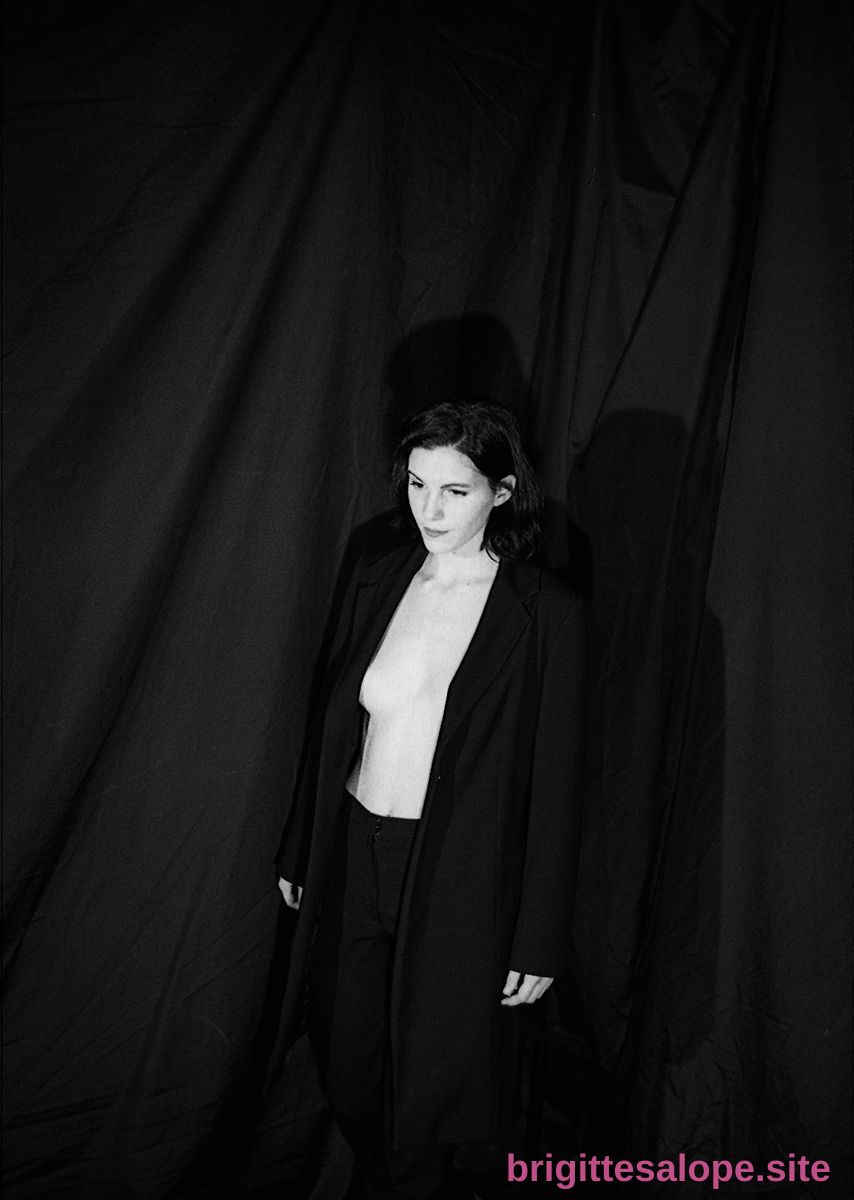 Portrait Noir et Blanc (photo 2412) — Brigitte la Salope