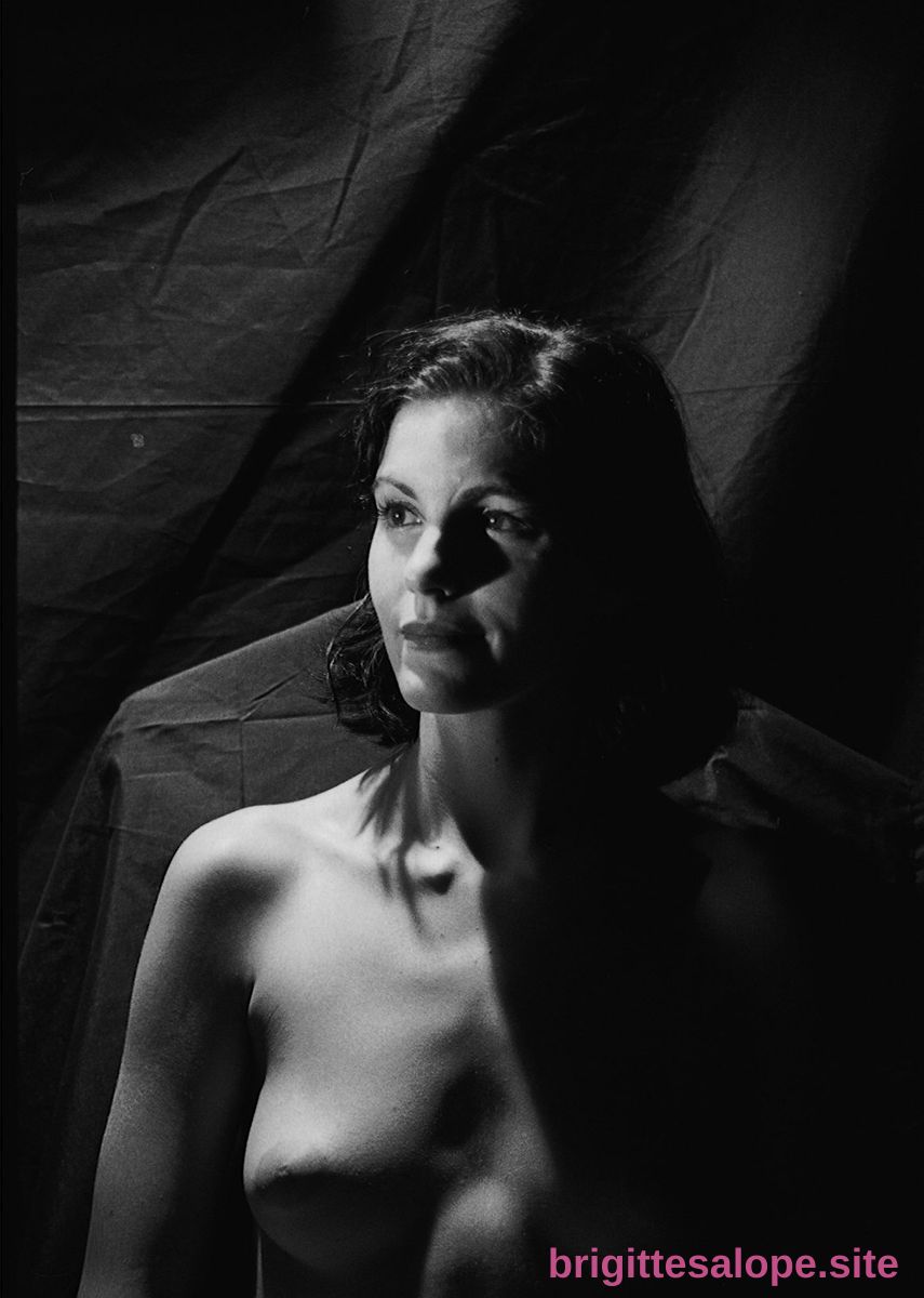 Portrait noir et blanc (photo 2421) — Brigitte la Salope