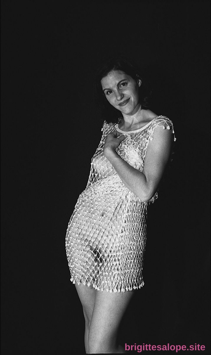 Femme en dentelle lumineuse — Brigitte la Salope