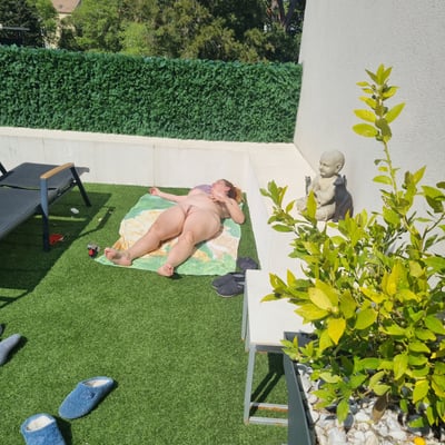 Soleil et relaxation — Brigitte la Salope