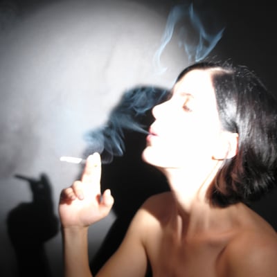 Éclat lumineux sur le visage — Brigitte la Salope