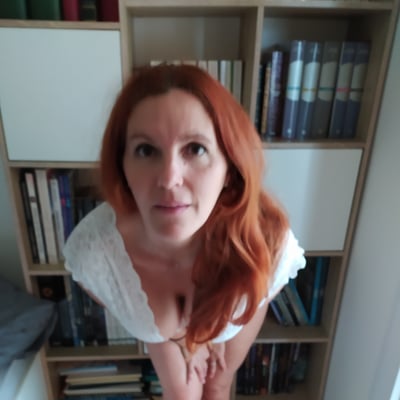 Femme au regard direct (photo 2030) — Brigitte la Salope