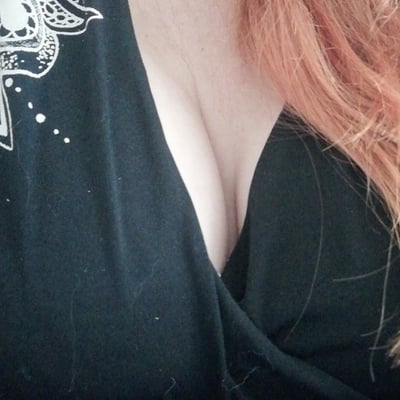 Closage de col et cheveux roux — Brigitte la Salope